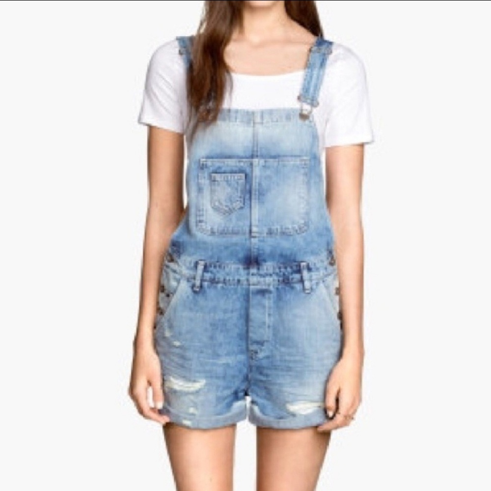 Overall shorts